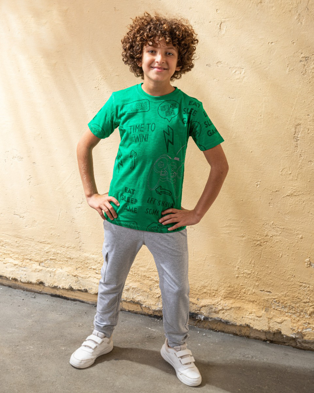 TIME TO WIN KR بيجامه اولادي وسط