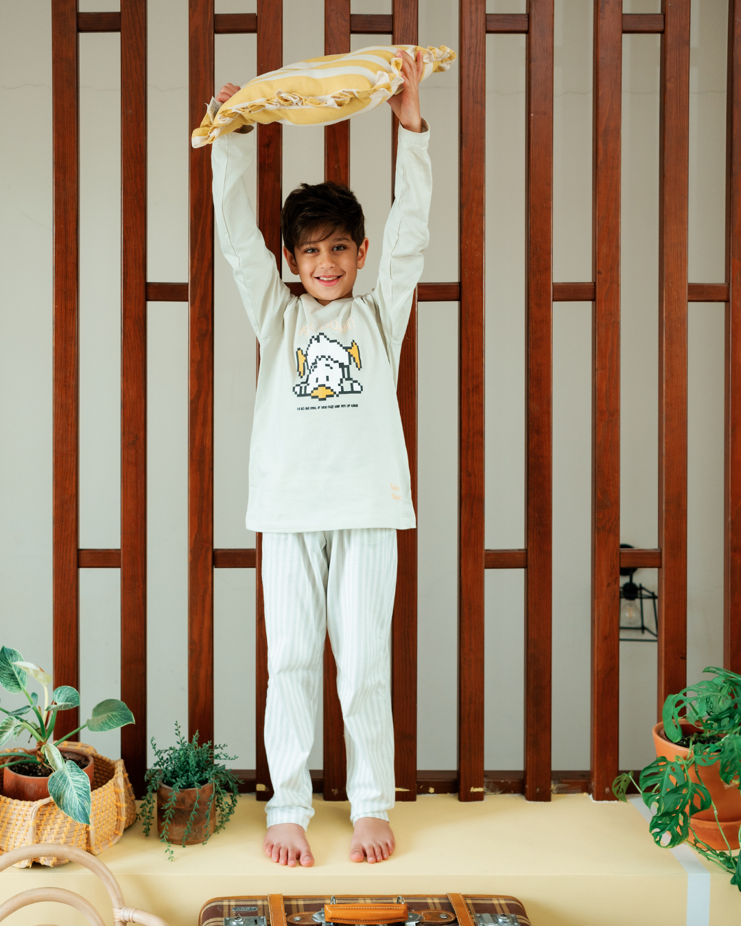 Junior boys' long-sleeve pajama with striped pants