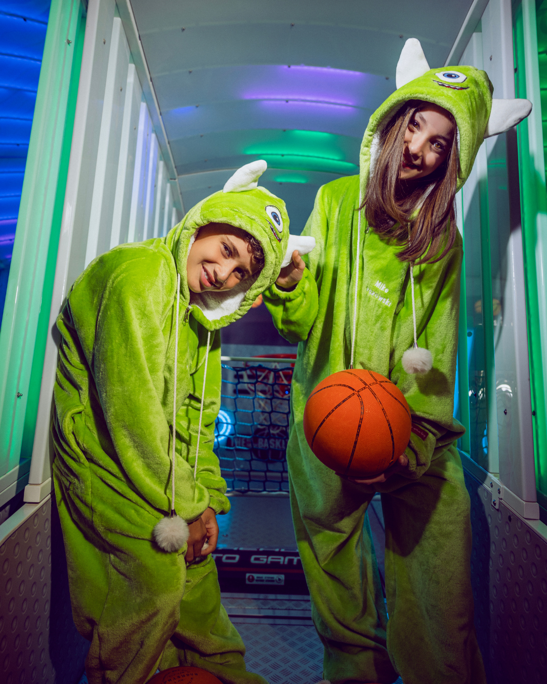 سالوبيت كُم طويل شخصيات كارتون