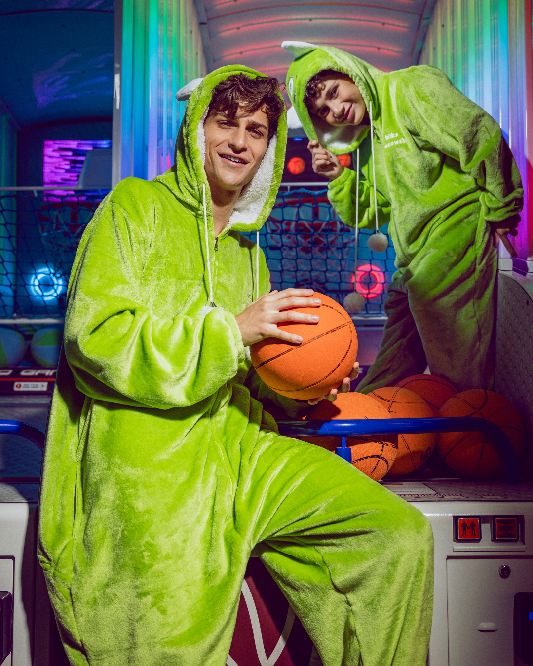 سالوبيت كُم طويل شخصيات كارتون