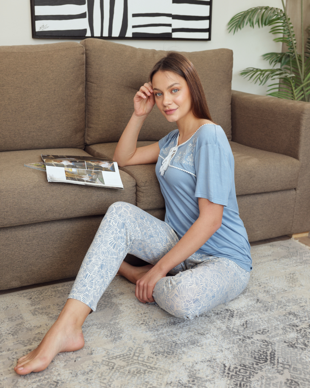 بيجاما حريمي نصف كم بنطلون طويل تطريز فرع ورد