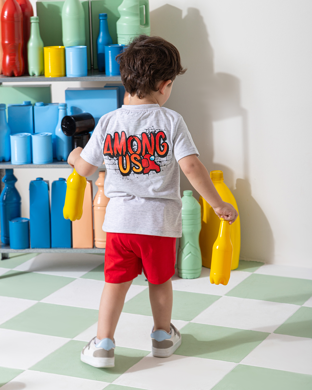 MARVY Dont Look Suspicious بيجامة اولادي وسط شانيه