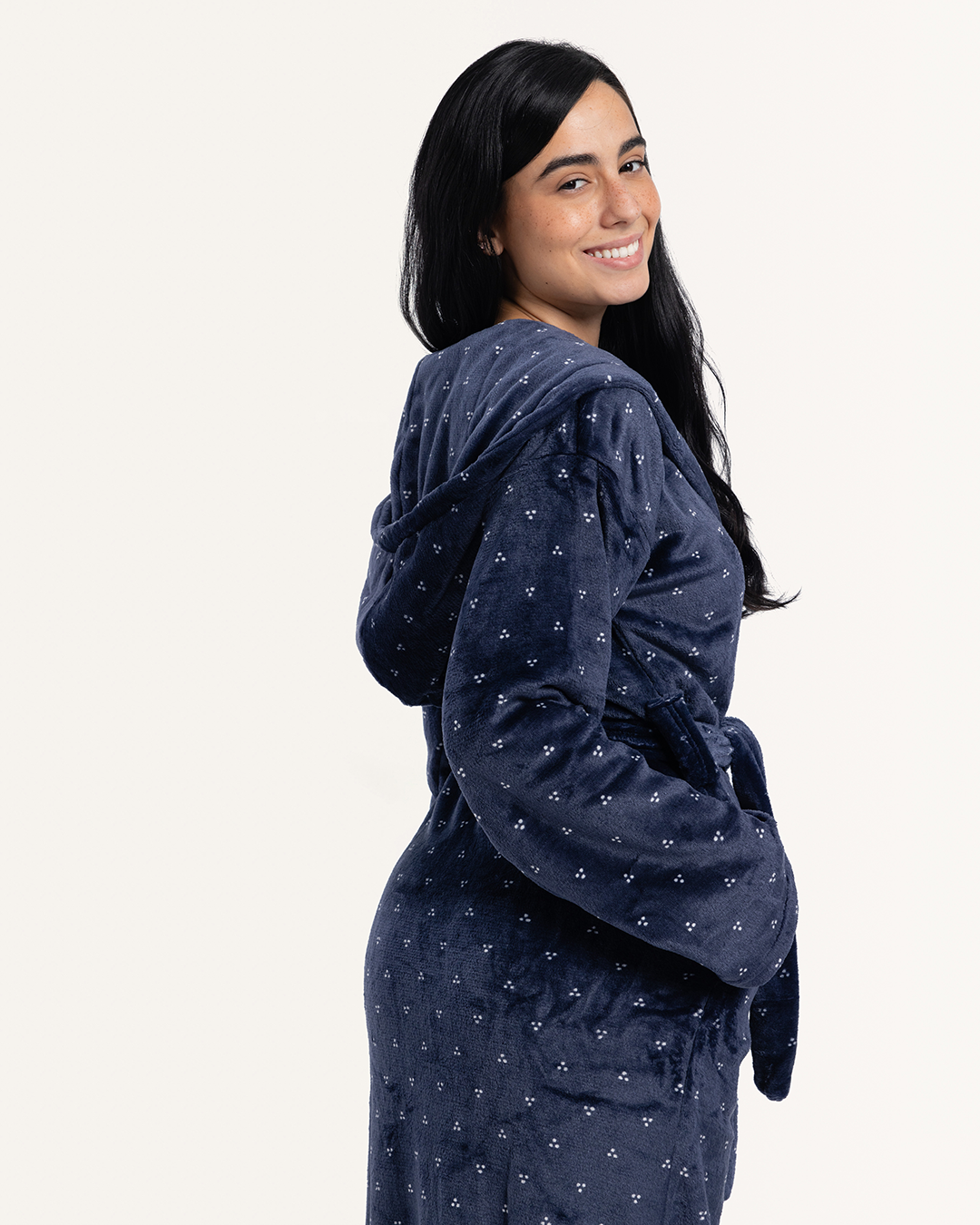 روب طويل نقط صغيرة