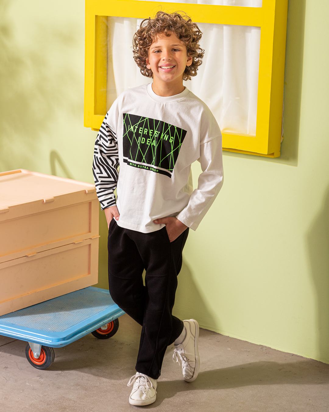 INTERSTING IDEAS بيجامة اولادي وسط خريفي