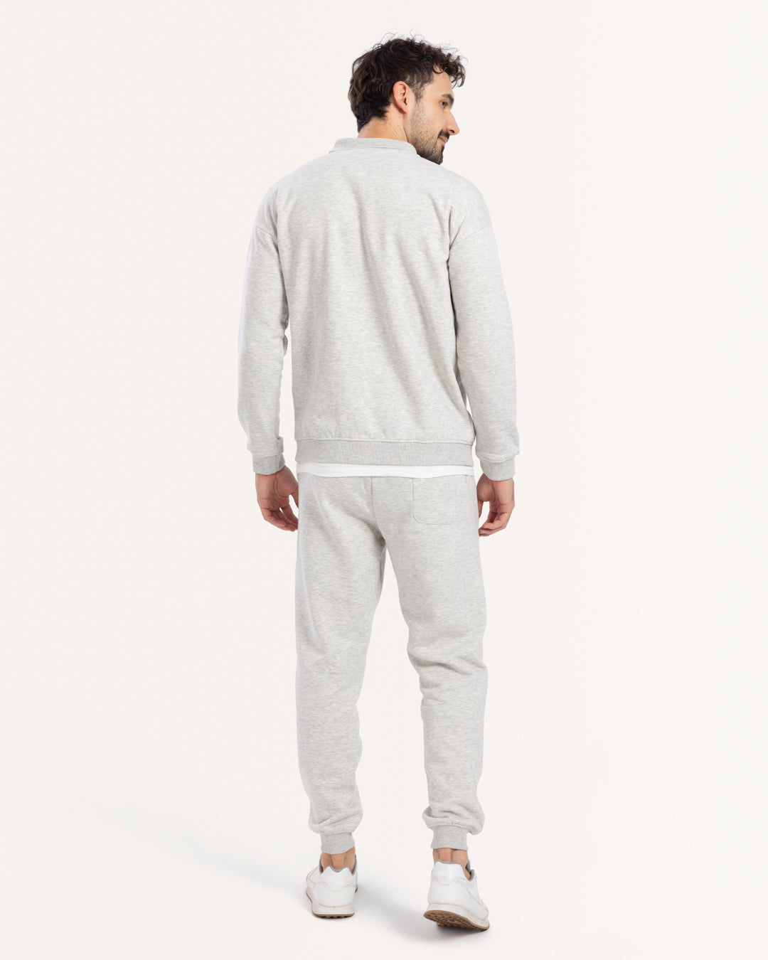 طقم رياضي سوستة و كولة