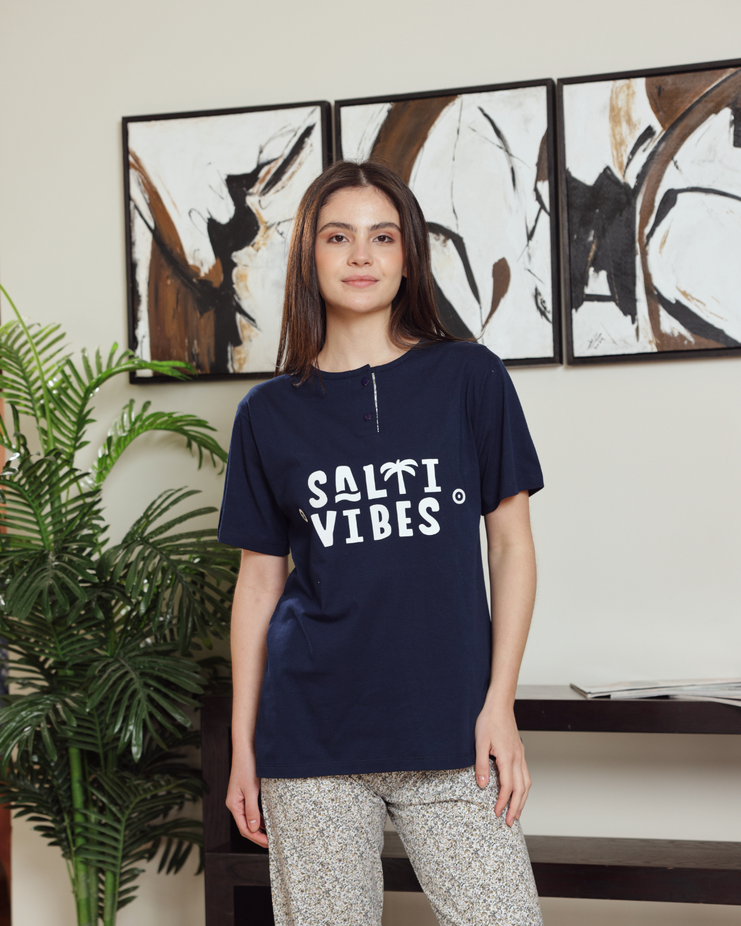 Women's pajamas text, how much and pants are dotted