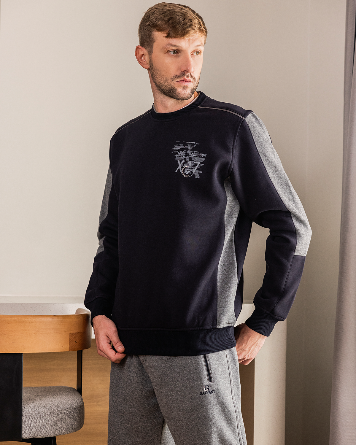 X 17 Men's pajamas, round print on the chest