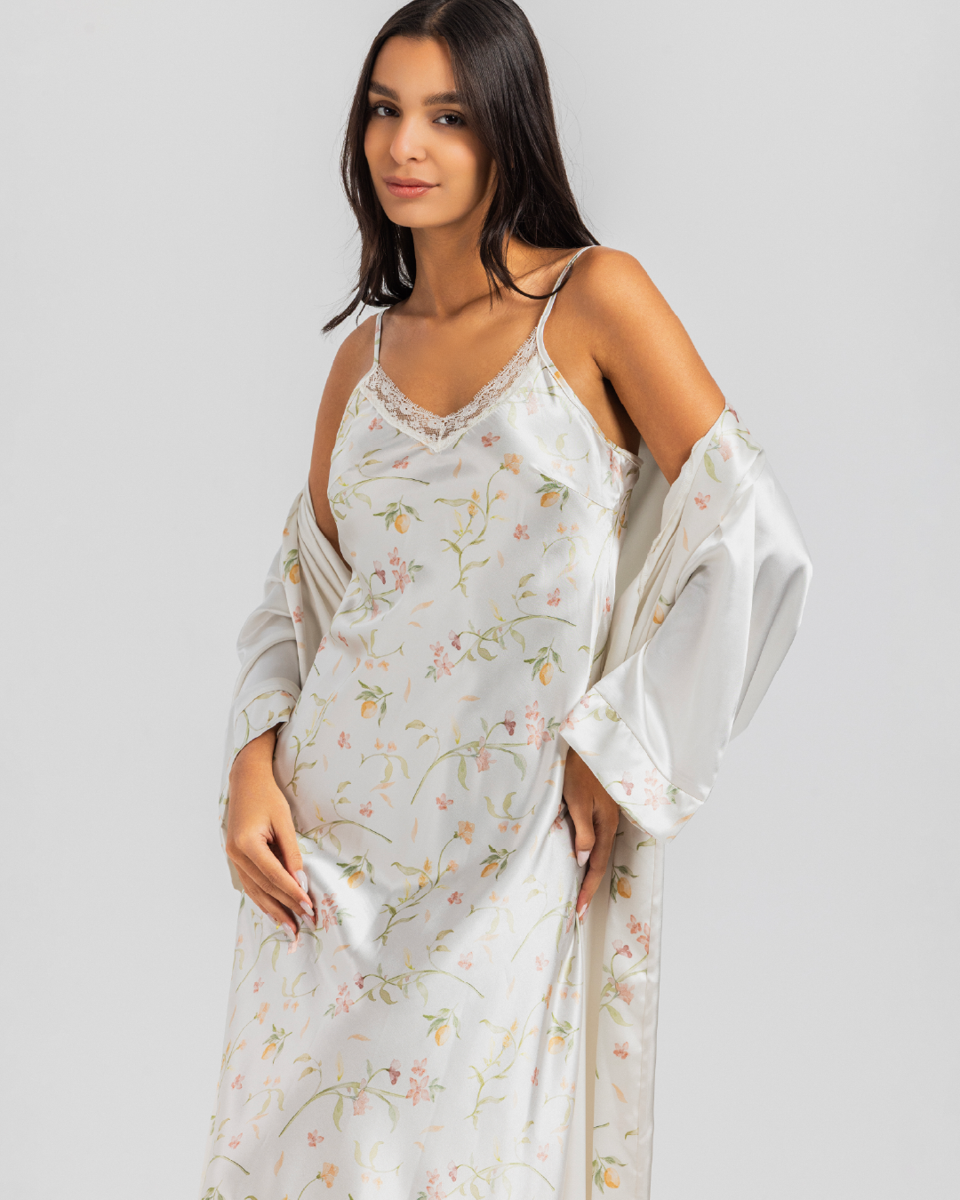Long shirt and printed satin robe