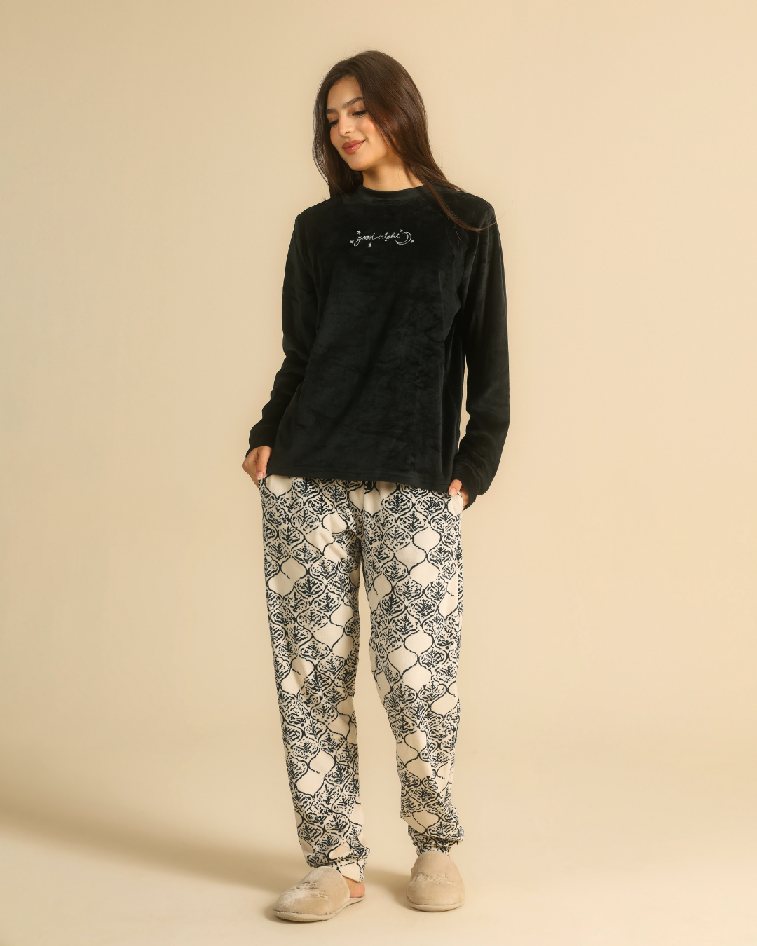 Pajama set in black pearl nights
