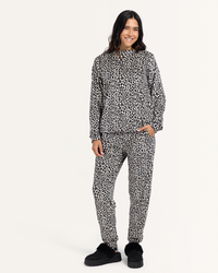 Velvet Pajama Set with Long Sleeves and Pants