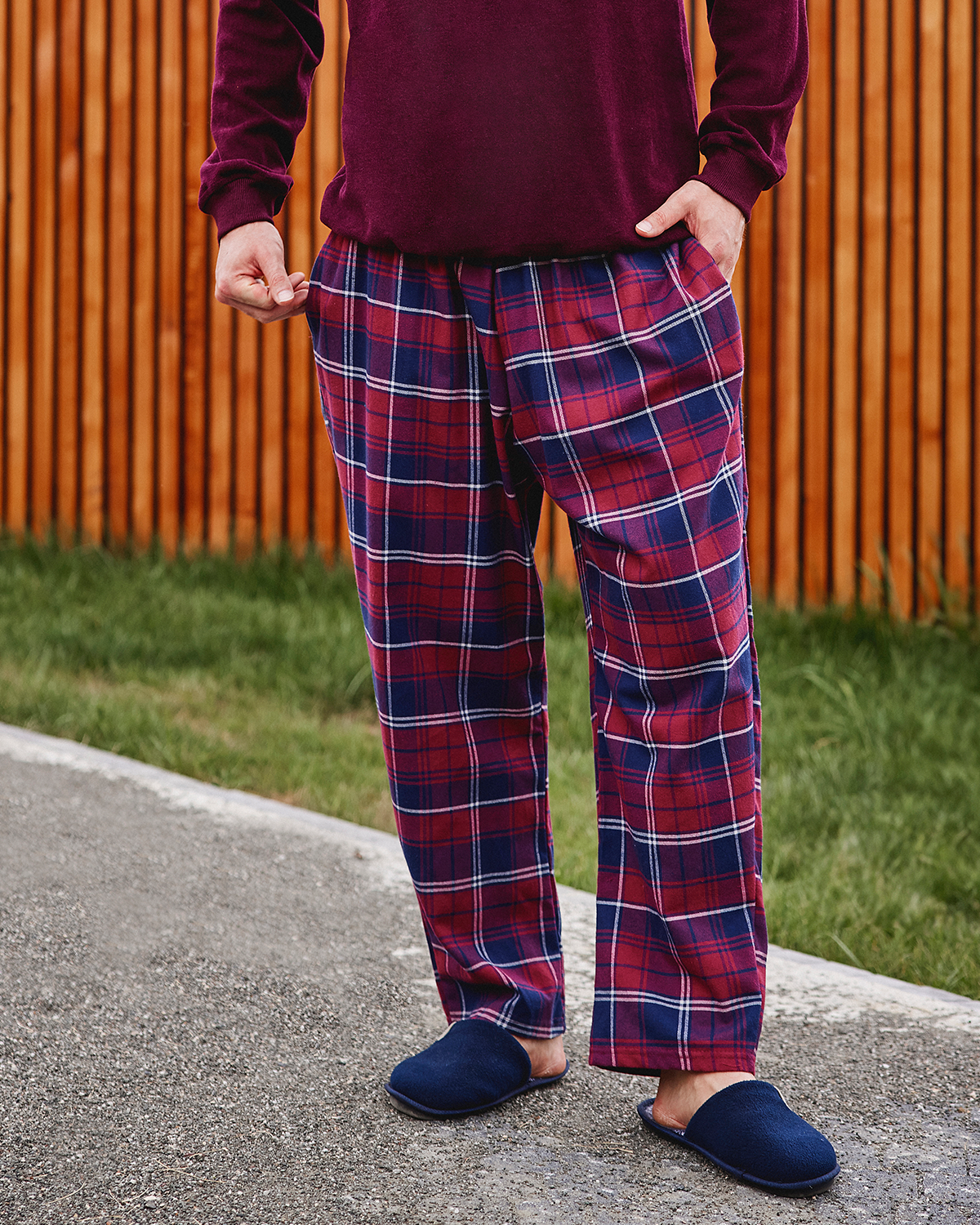 Men's checkered trousers