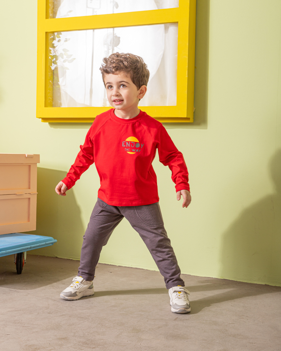 Enjoy The Way بيجامه اولادي وسط خريفي