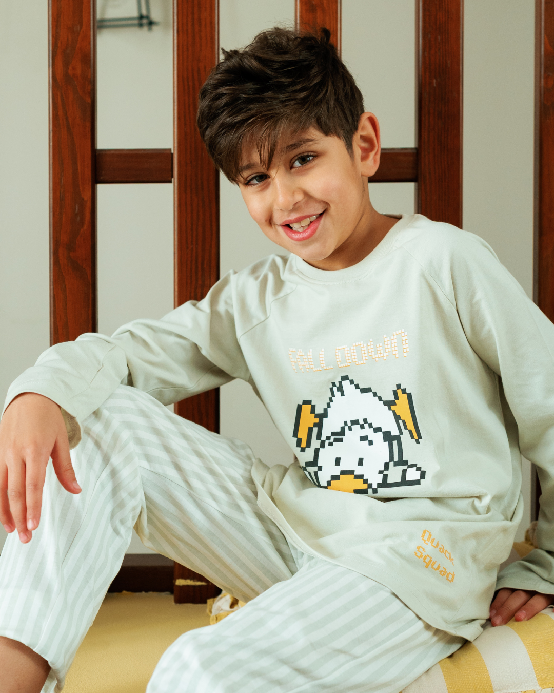 Junior boys' long-sleeve pajama with striped pants
