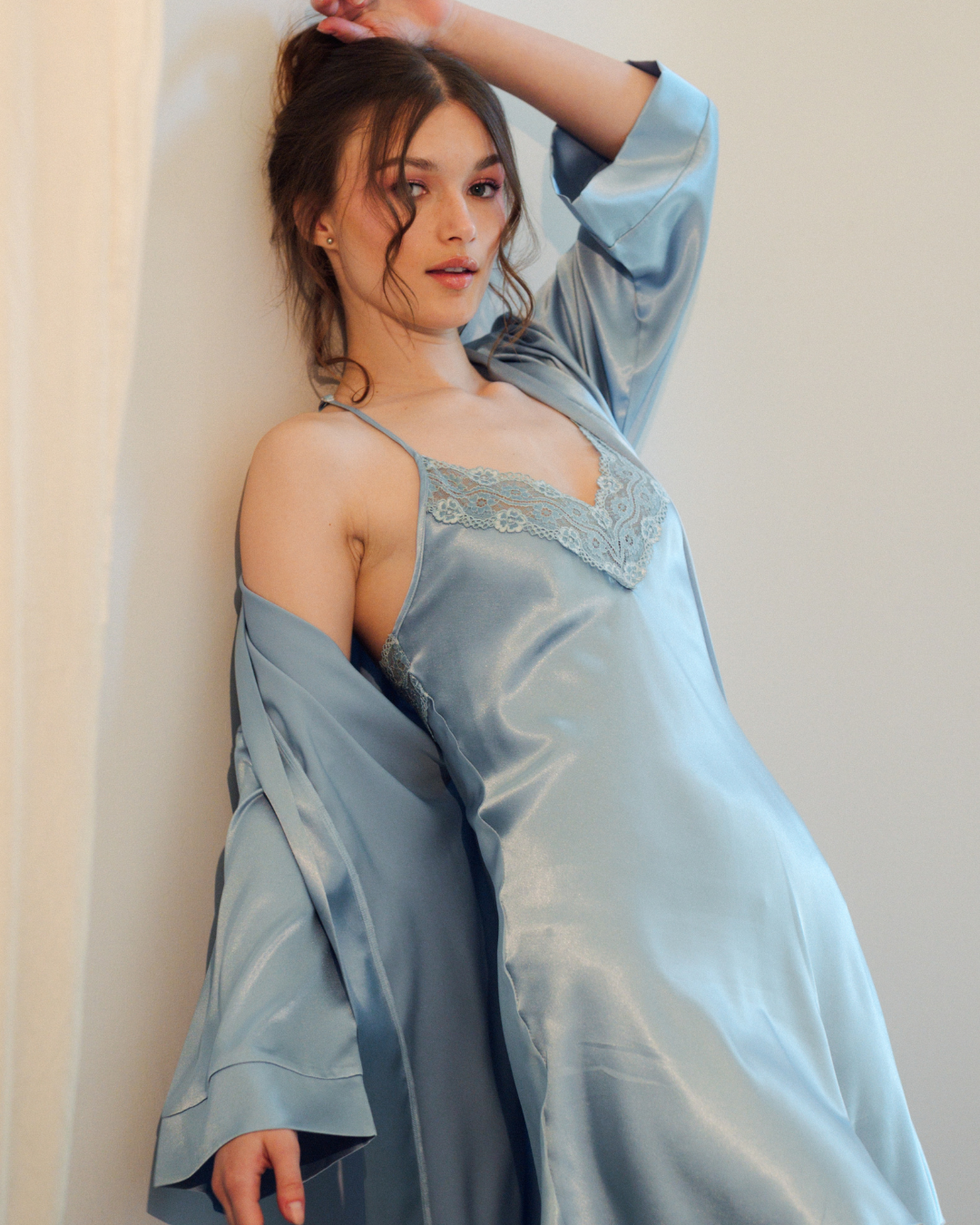 روب ساتان بحزام