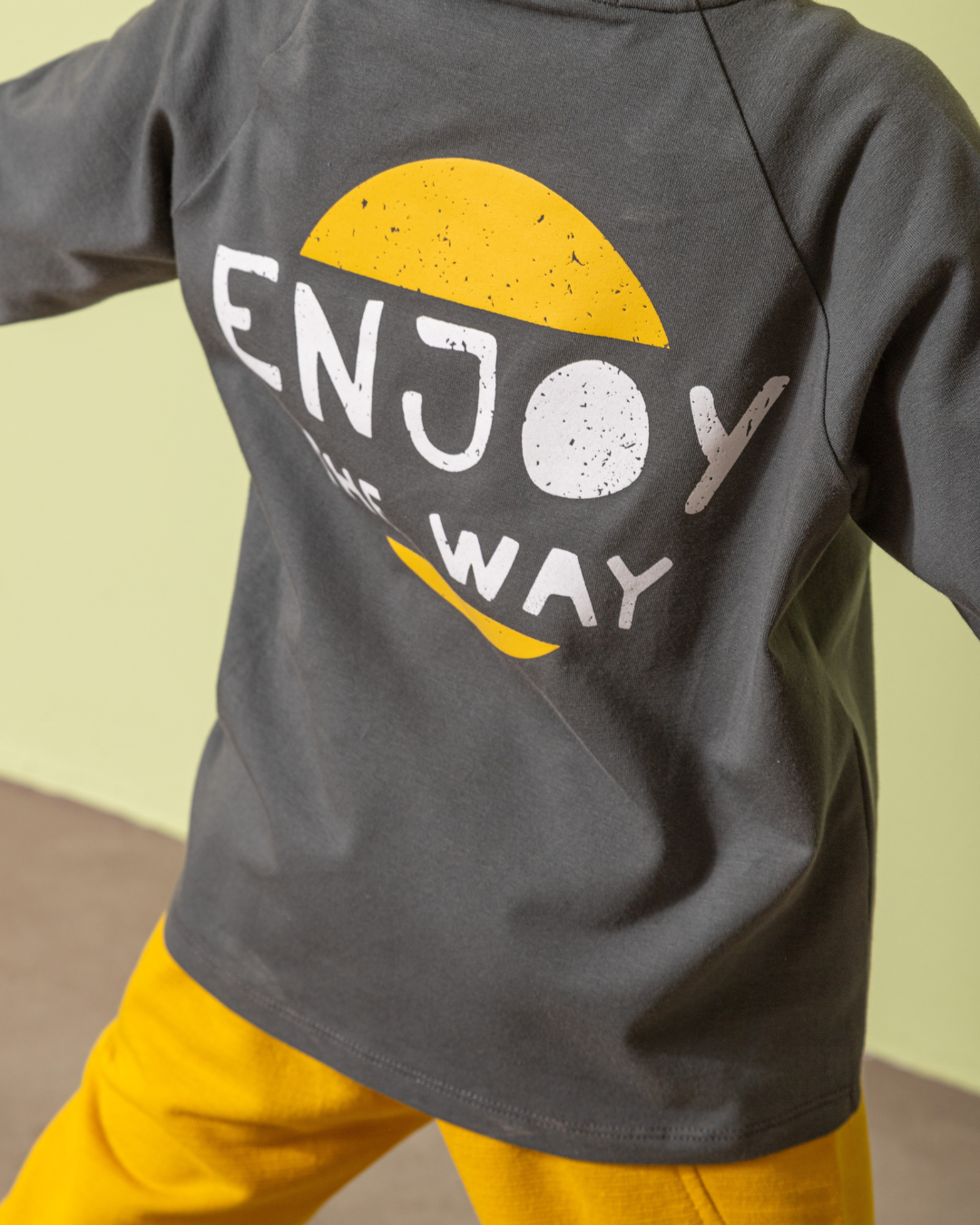 Enjoy The Way بيجامه اولادي وسط خريفي