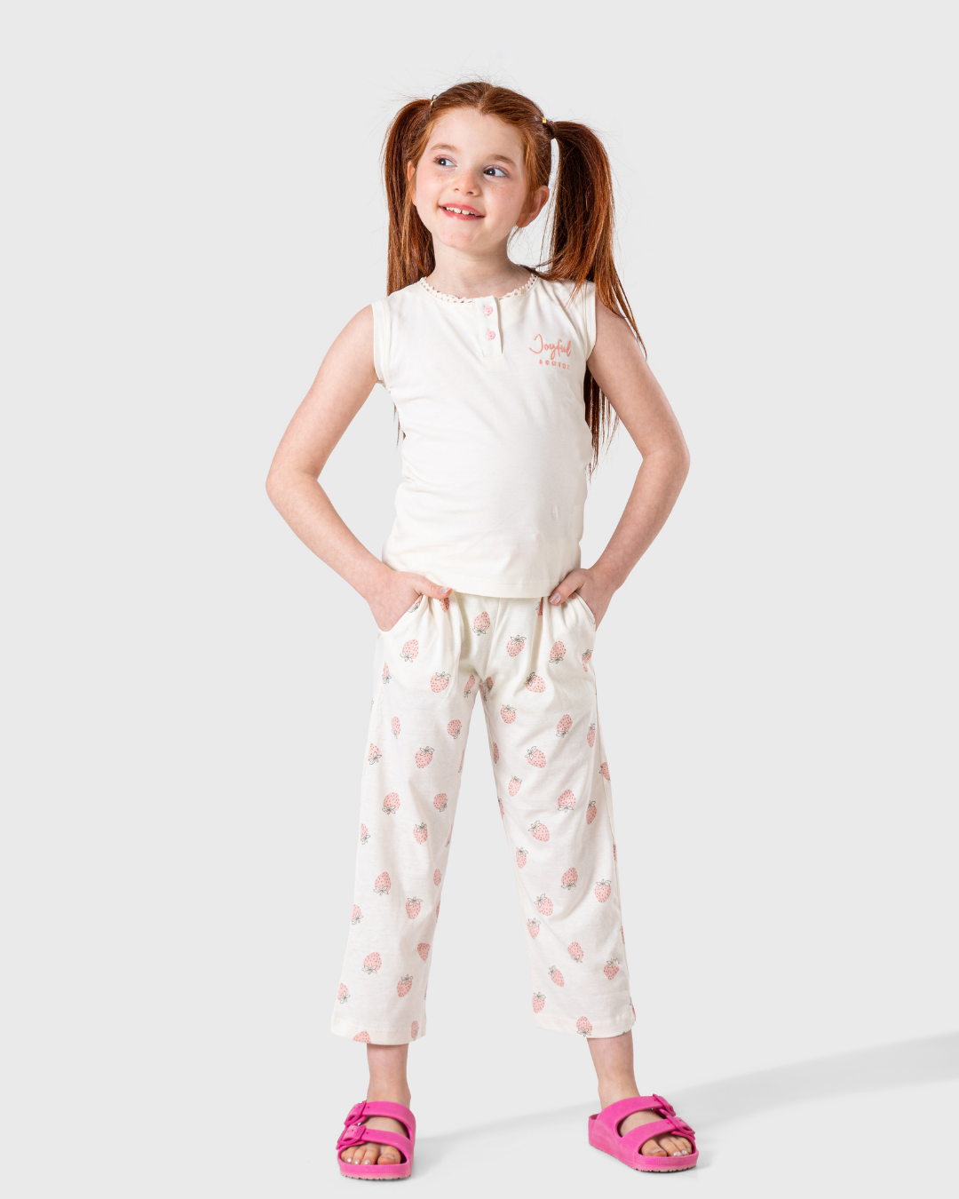 بيجاما بناتي بنطلون بطبعة الفراولة