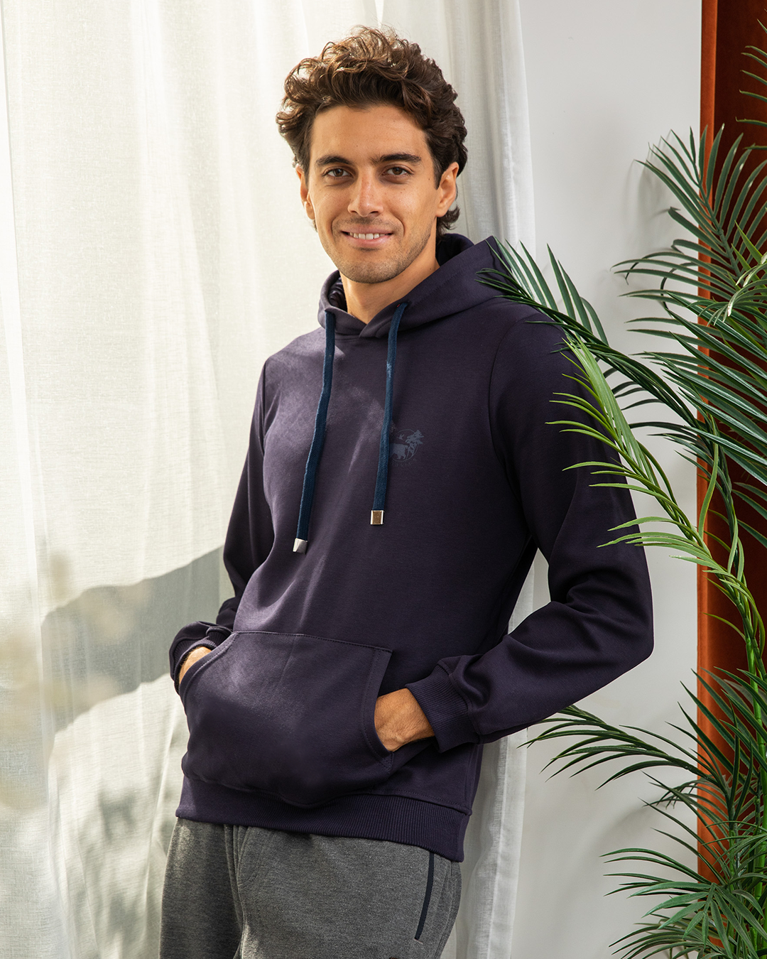 سويت شيرت ميلتون مطبوع