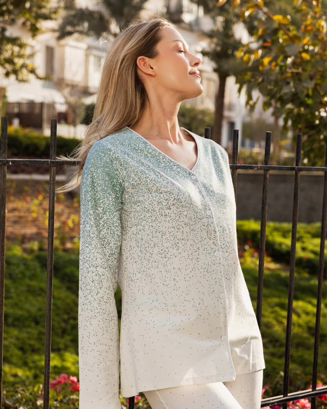 ‫بيجامه سنجل قطن مطبوع رقبه سبعه بليزريه و زراير بكم‬‫ ببنطلون‬