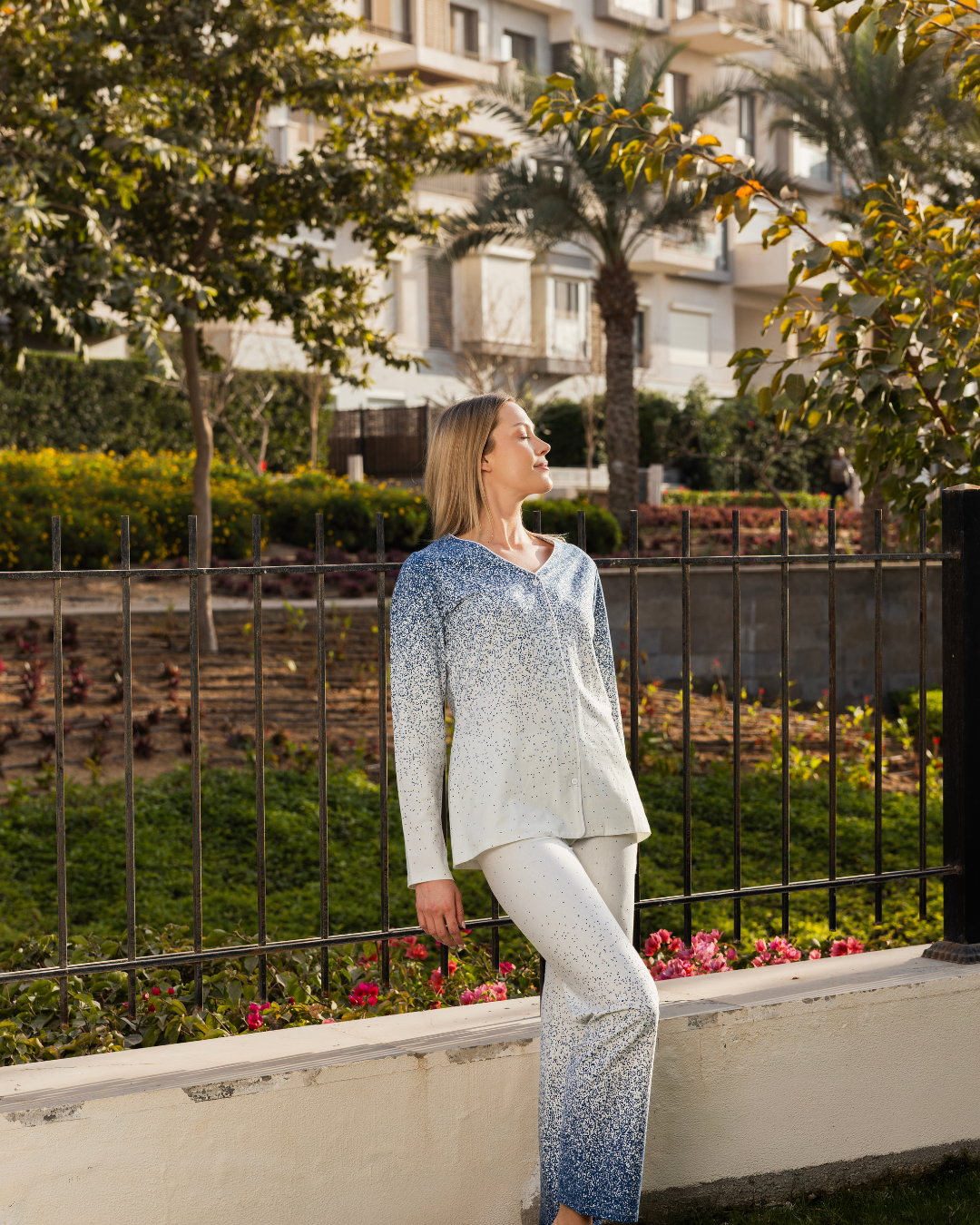 ‫بيجامه سنجل قطن مطبوع رقبه سبعه بليزريه و زراير بكم‬‫ ببنطلون‬