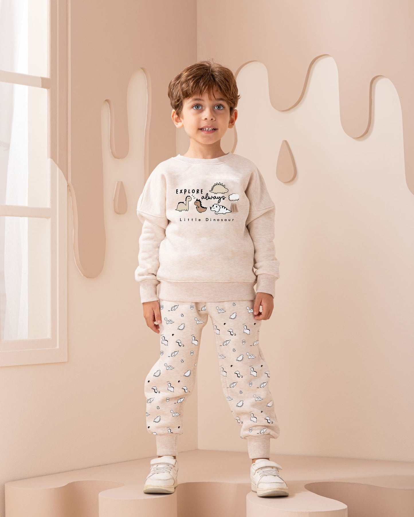 Dinosaurs friendsبيجاما أولادي كم طويل