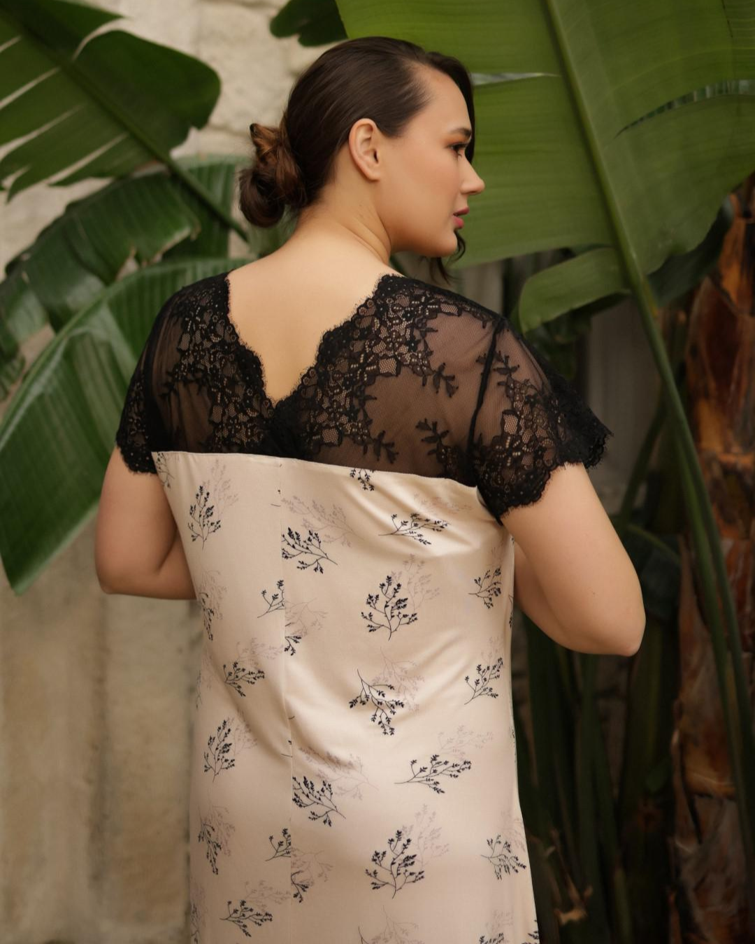 Women's short shirt with half sleeves, lace back, and floral lace