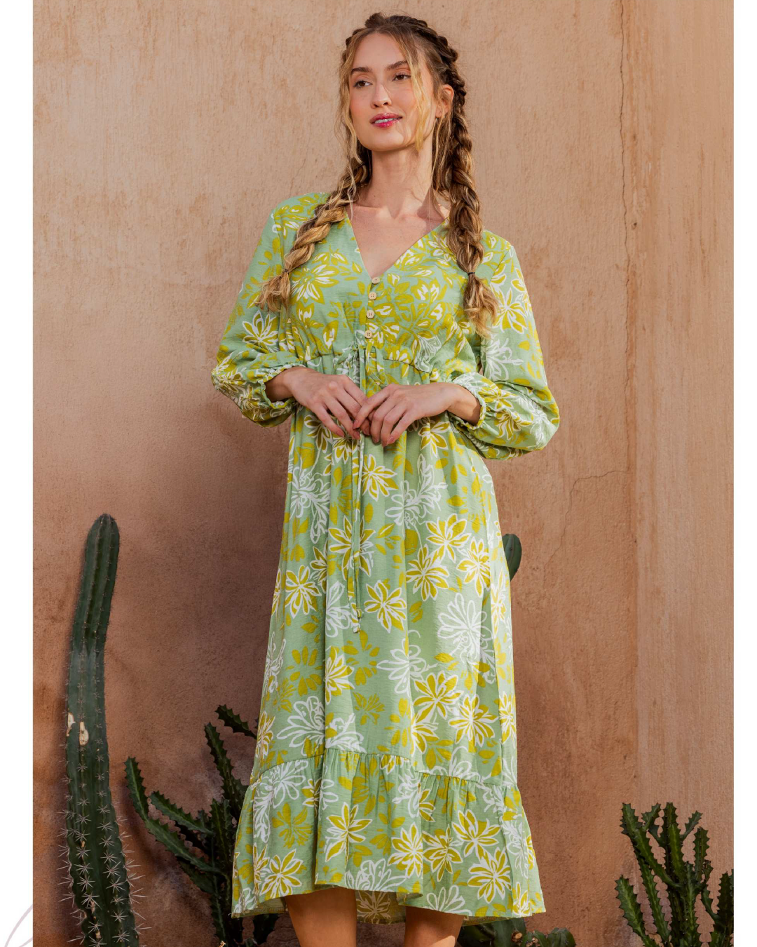 V نايت شيرت مفتوح حرف