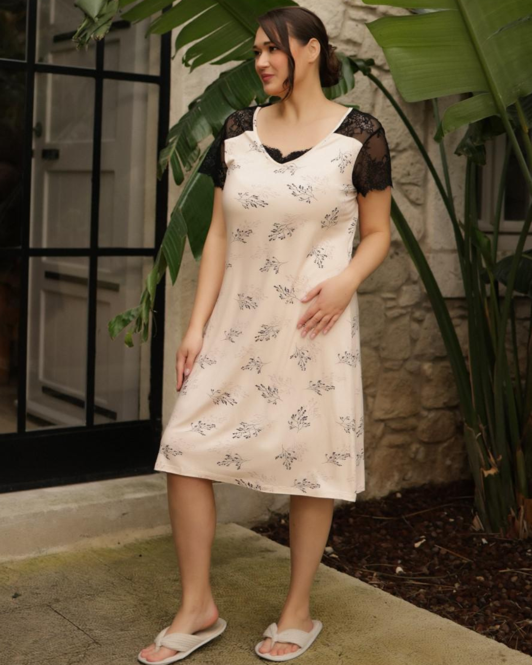 Women's short shirt with half sleeves, lace back, and floral lace