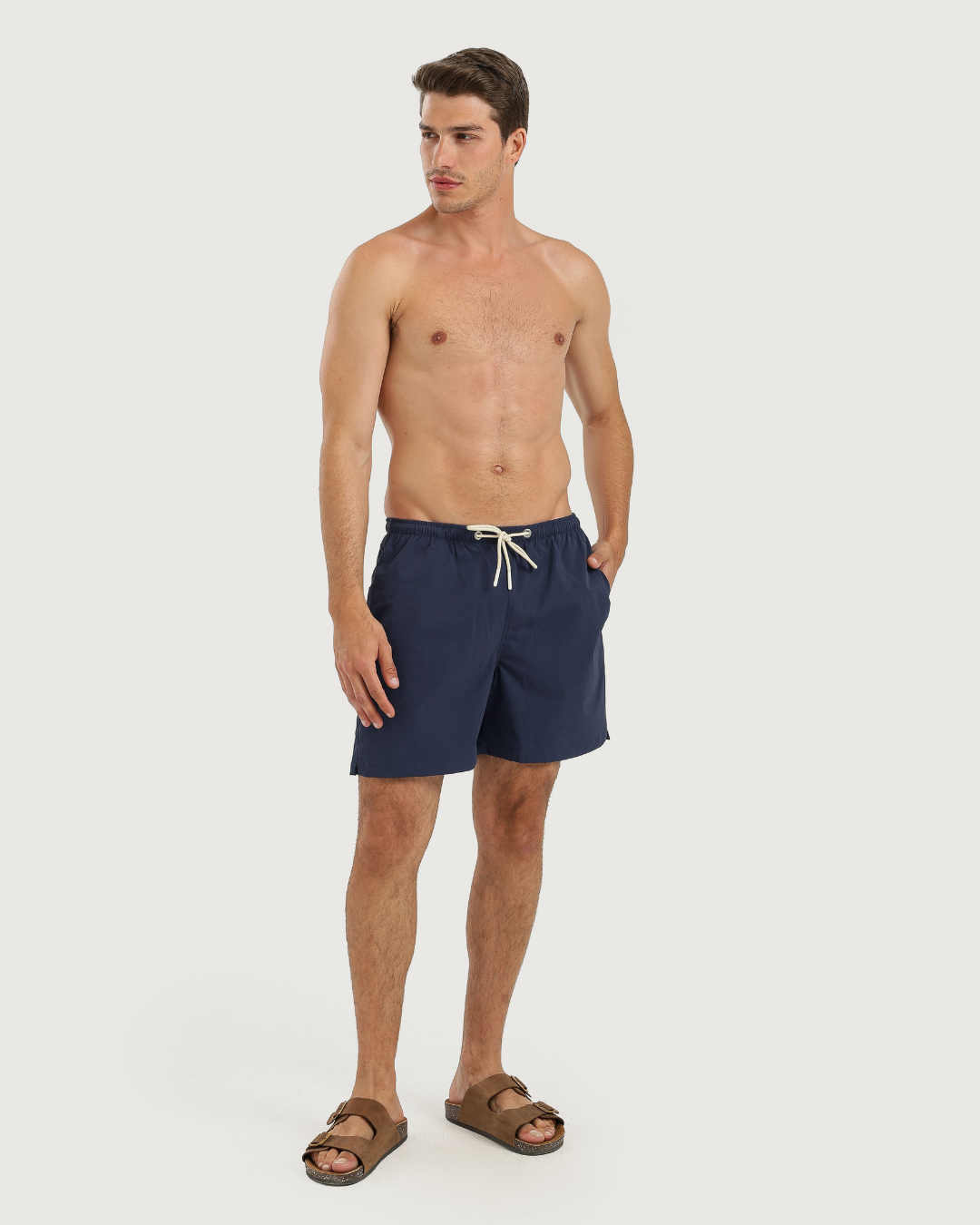 مايوه رجالي بألوان صيفية