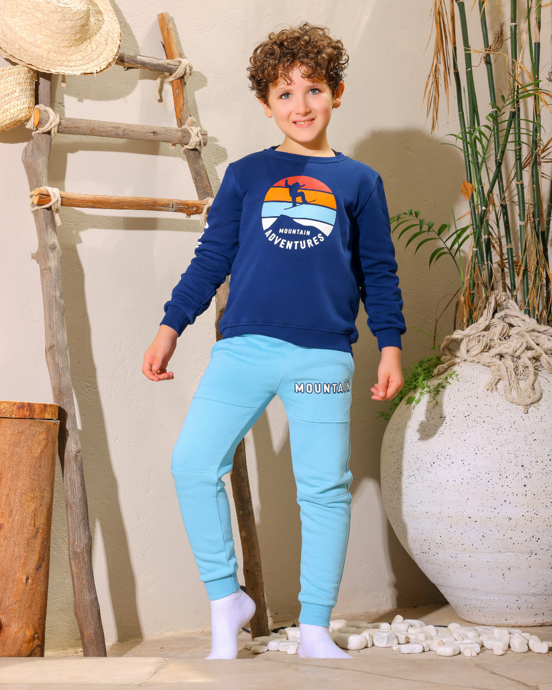 Mountain boys' pajamas, waitress