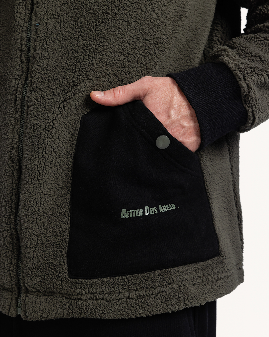 بيجاما بكم طويل و جيب من خامه البنطلون وبنطلون مستقيم