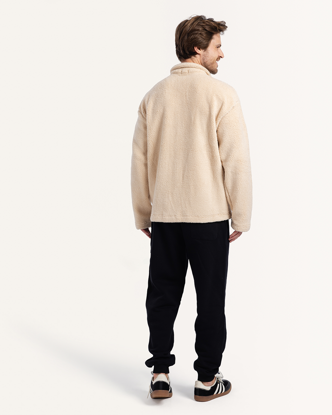 بيجاما بكباسين كُم طويل و بنطلون ميلتون