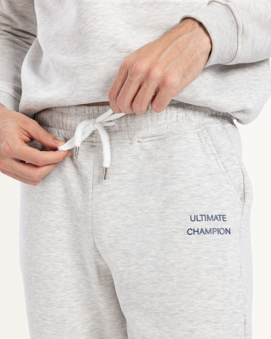 طقم رياضي سوستة و كولة