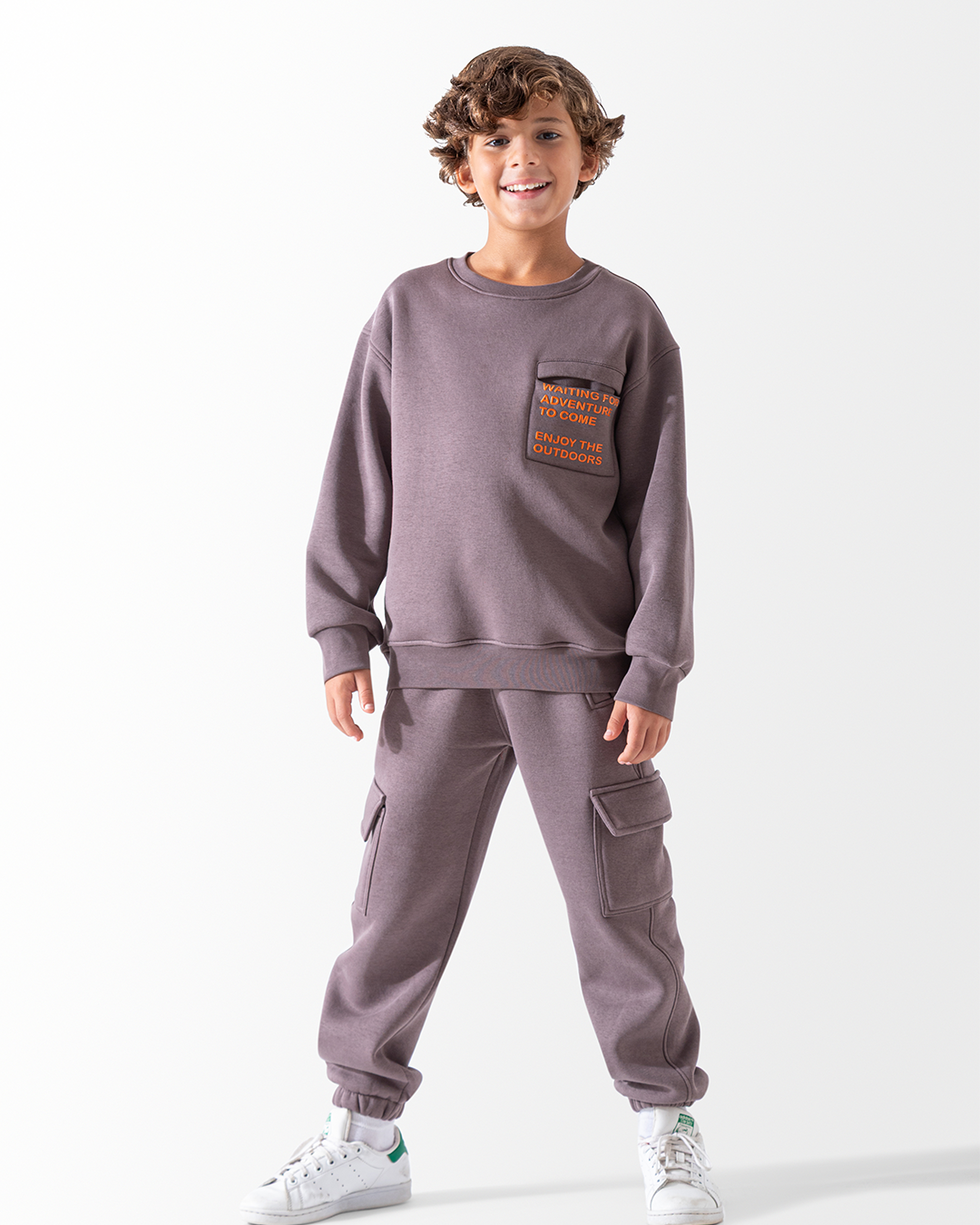 waiting for adventure  طقم اولادي