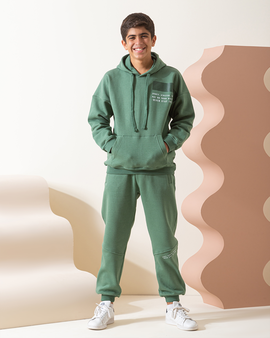 Boys Sportive set with hoodie Never stay the same