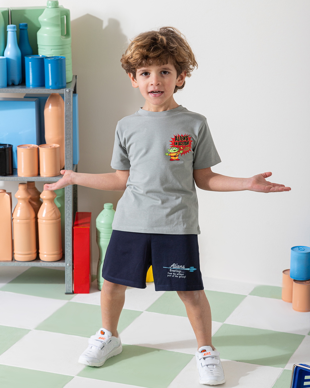 MARVY ALIENS بيجامة اولادي وسط فضي