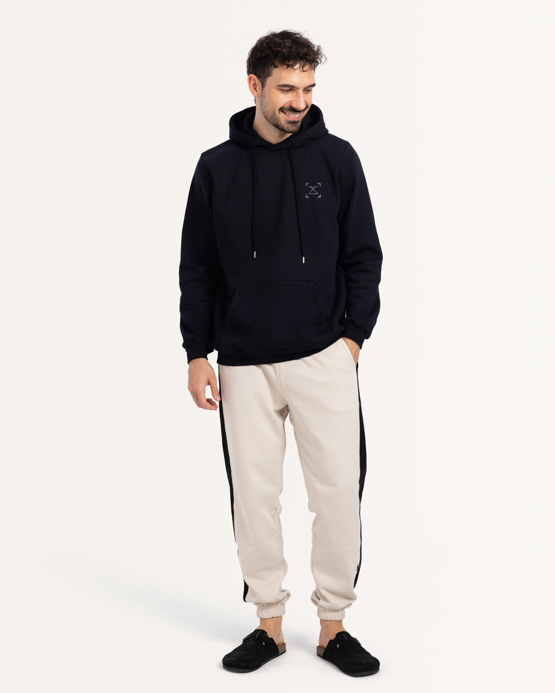 سويت شيرت جيب كانجارو