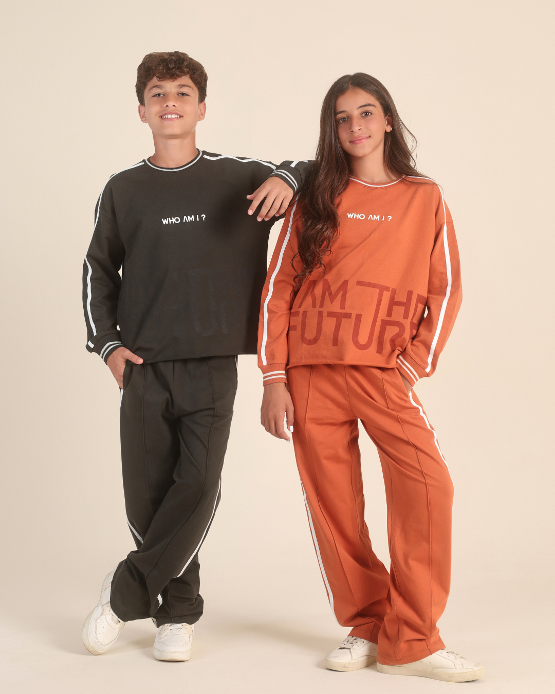 Who Am I Junior unisex set