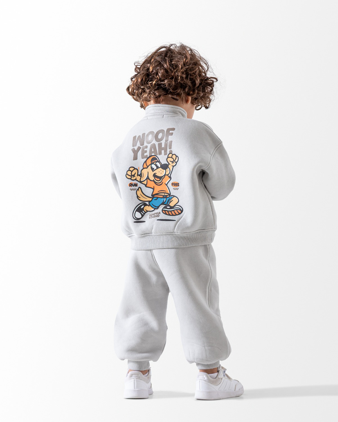 Ensemble of baby clothes, son of the child of the anime design