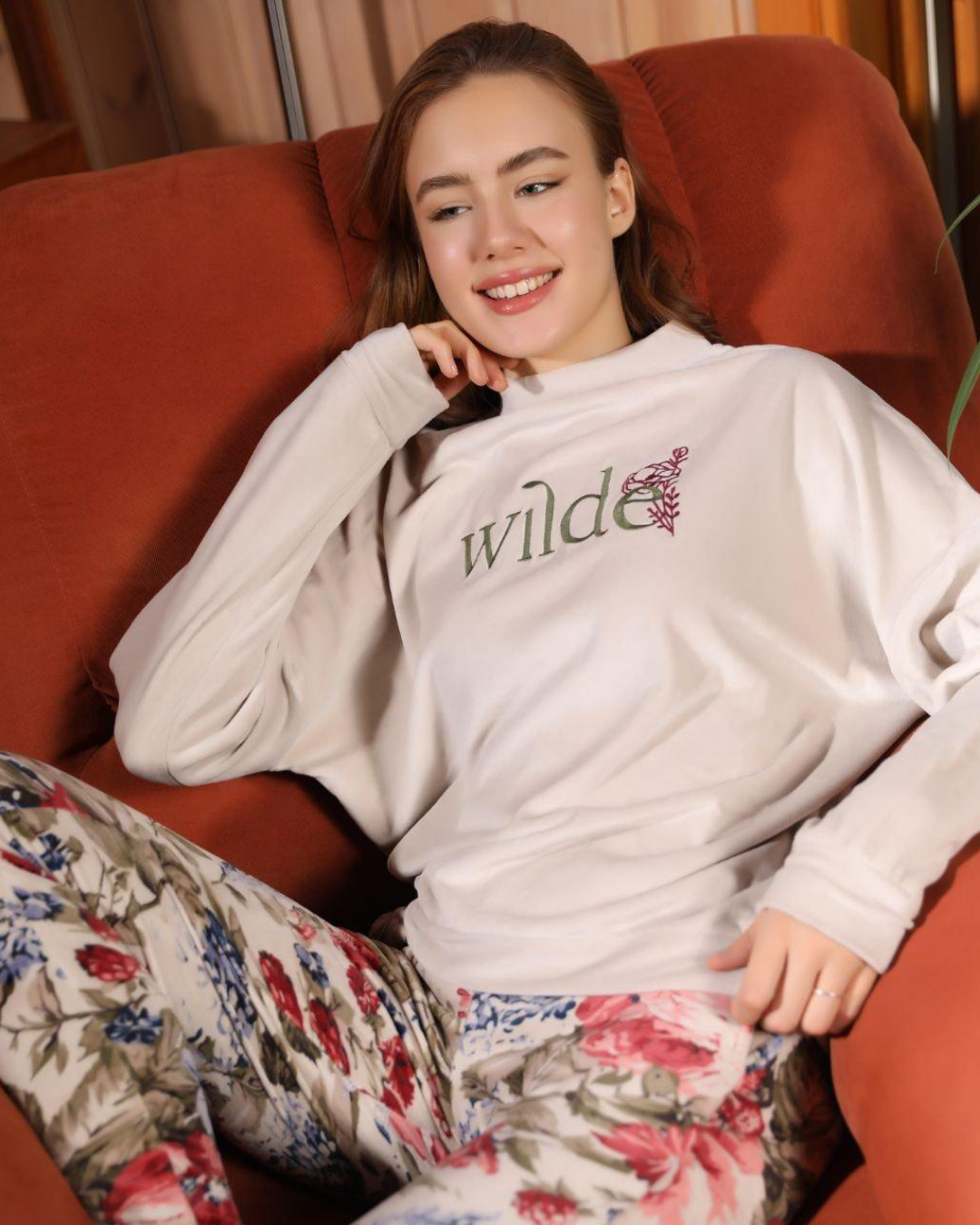 wilde  بيجامه حريمي طباعه علي الصدر