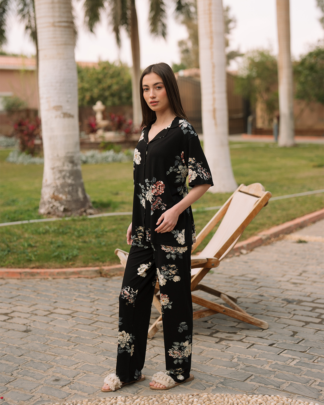 Classic half sleeve pajamas with lace