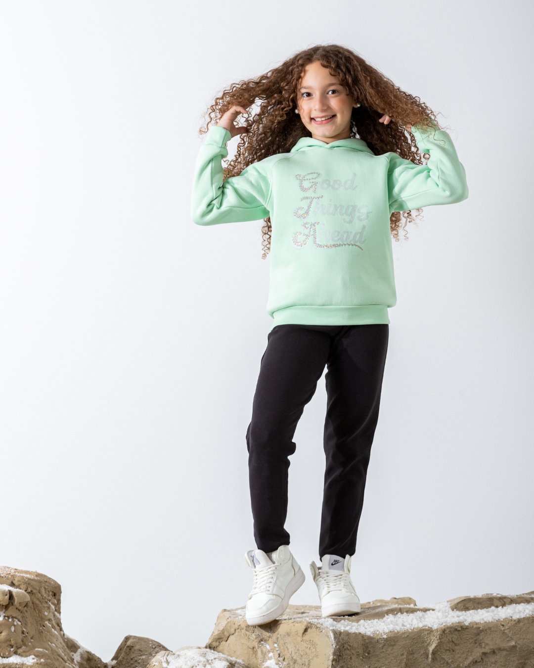 GOODTHINGS بيجامه بناتي رجلان طباعه وتطريز ترتر