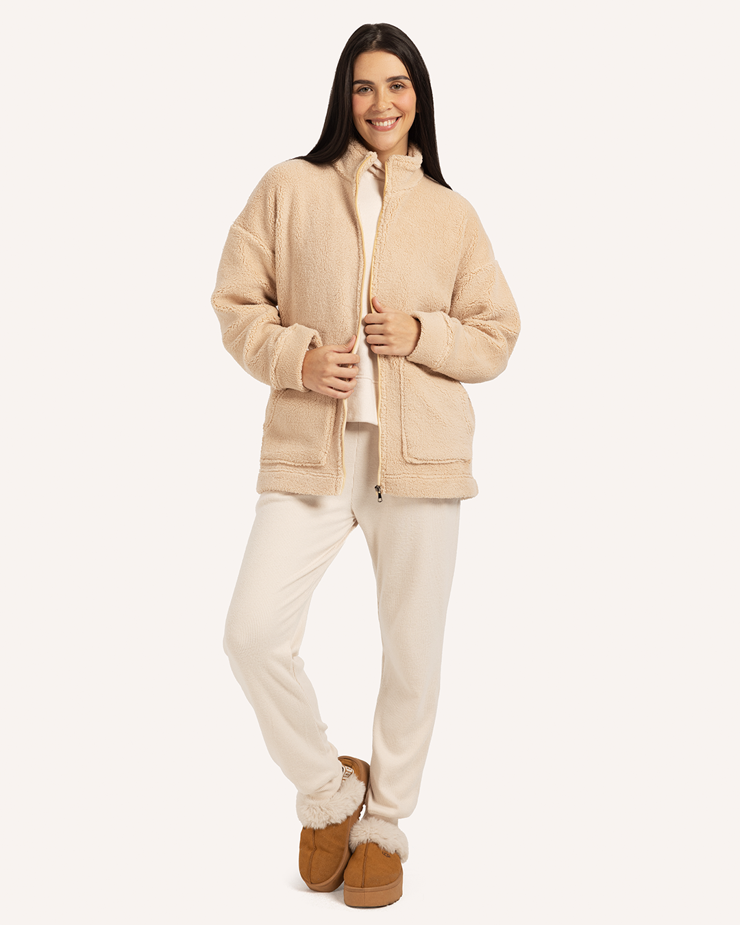 جاكت رقبة عالية