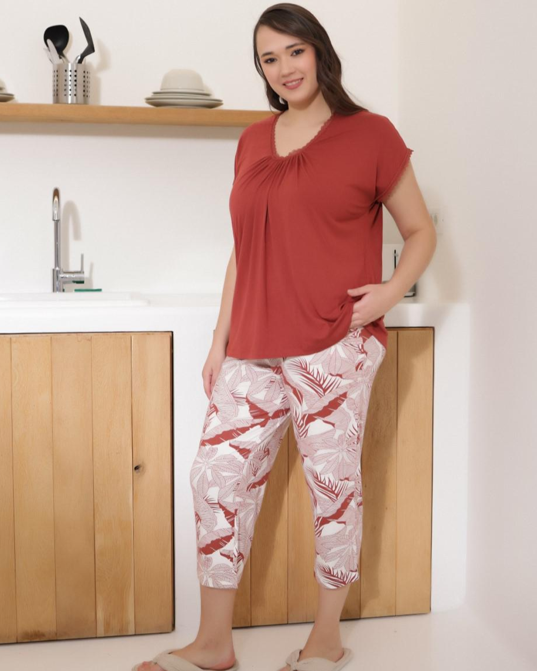 بيجامه حريمي تيشرت نص كم وبنتاكور مشجر