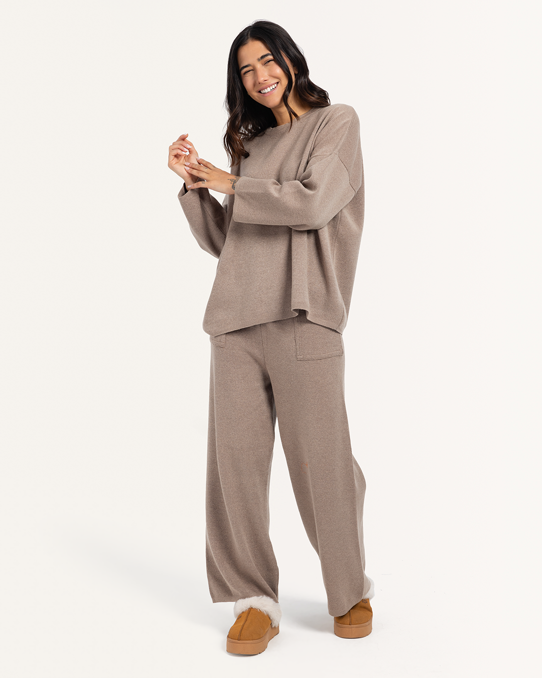 Oversized طقم تريكو حريمي