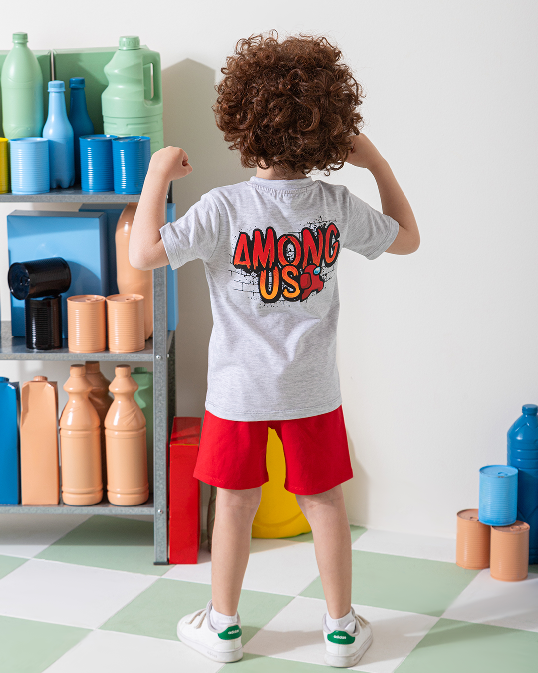 MARVY Dont Look Suspicious بيجامة اولادي وسط شانيه