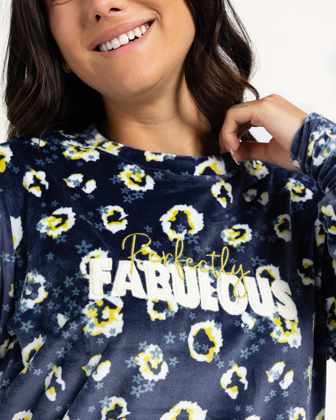 بيجاما قطيفه تايجر