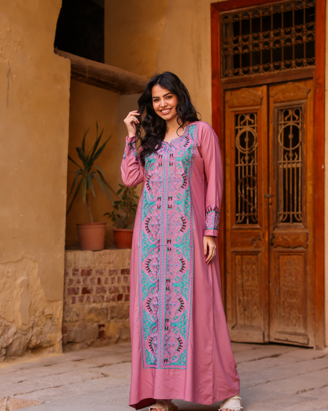 قميص داكرون سادة بكم مطرز طويل 8