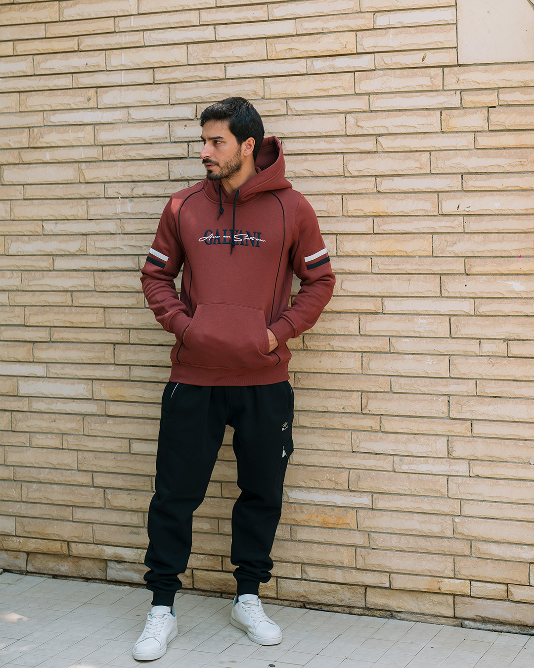 G/V GALVANI Men's Hooded Pajama with Pockets and Chest Print