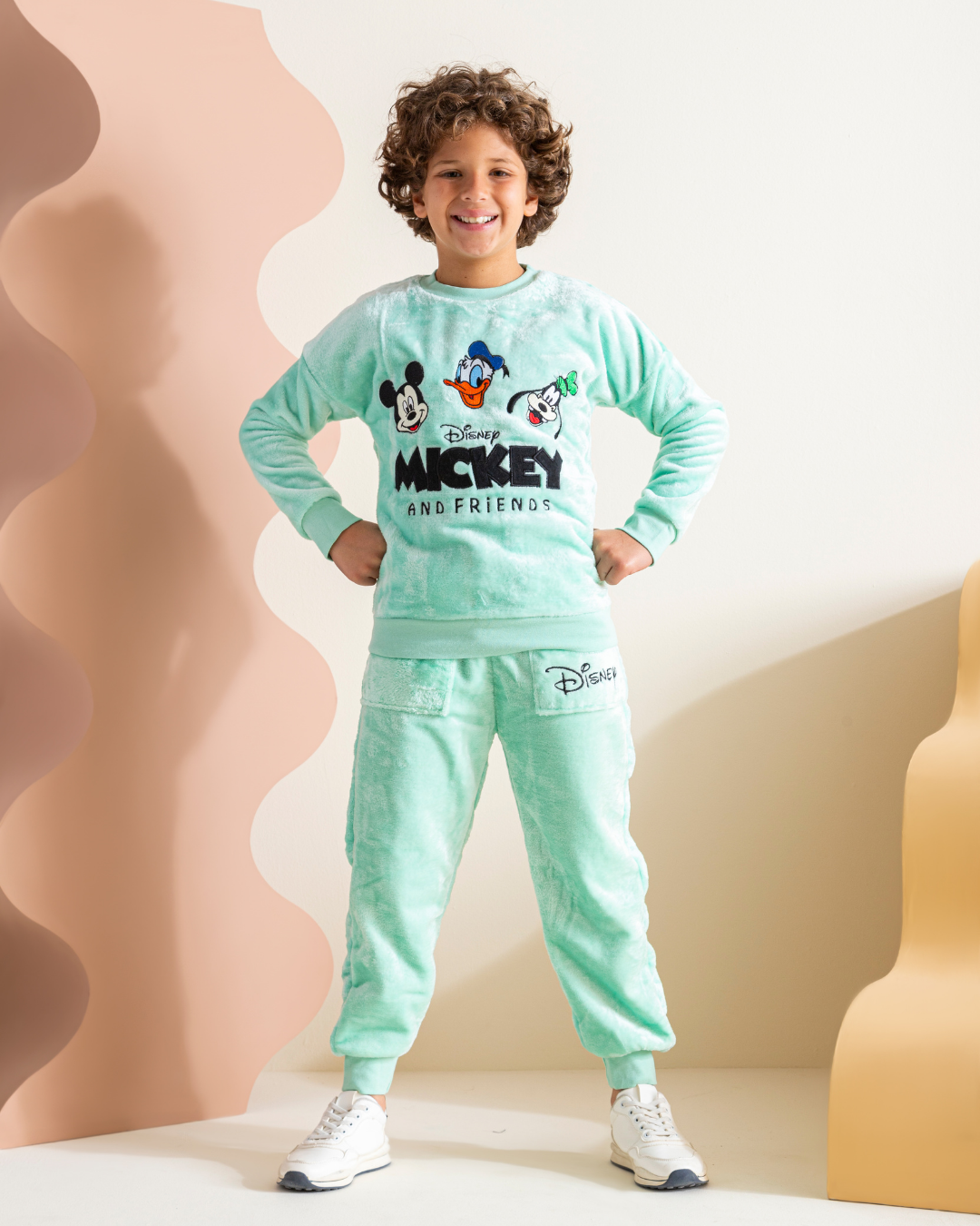 Mickey and friends بيجاما أولادي كُم رَجلان