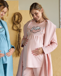 baby بيجامه حريمي تيشرت كم بزراير وجاكت مطبوع وبنطلون ساده طباعه علي الصدر